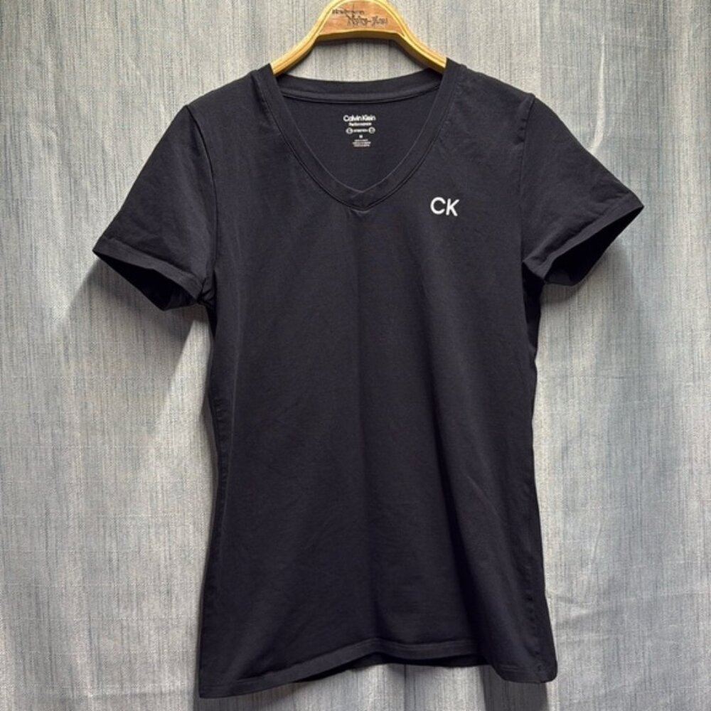 💙🩷 Calvin Klein black short sleeve shirt size medium